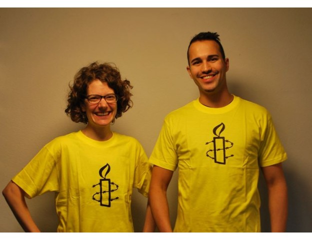 T-Shirt Amnesty Gelb 