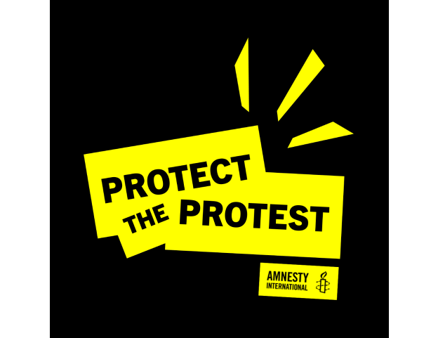 Sticker: "Protect the Protest"