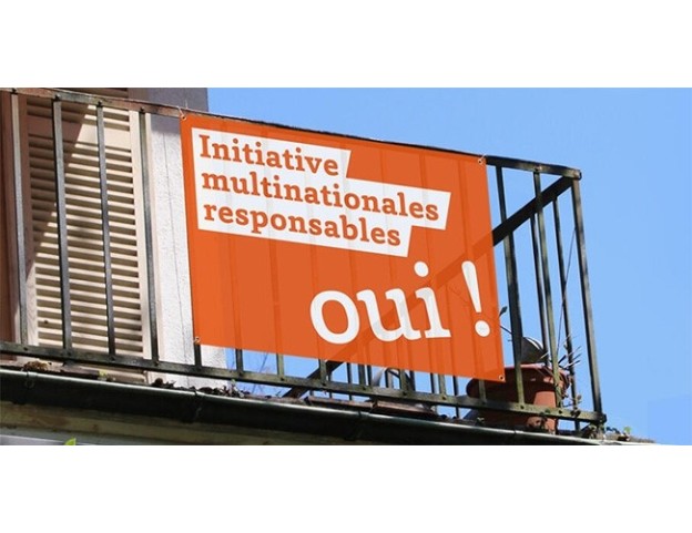 Bannière en tissu " Initiative multinationales responsables, oui "